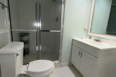 Condo in West Palm Beach, Florida, 2 bedrooms  № 2178710 - photo 6