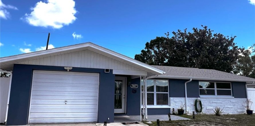 Villa ou maison à Port Richey, Floride 2 chambres, 94.48 m2 № 2402856