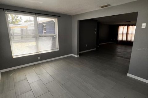 Villa ou maison à louer à Port Richey, Floride: 2 chambres, 94.48 m2 № 2402856 - photo 14