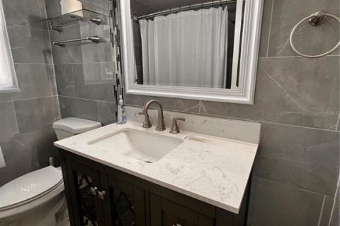 Villa ou maison à louer à Port Richey, Floride: 2 chambres, 94.48 m2 № 2402856 - photo 17