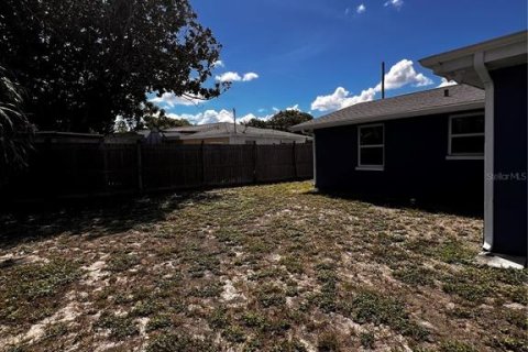 Villa ou maison à louer à Port Richey, Floride: 2 chambres, 94.48 m2 № 2402856 - photo 13