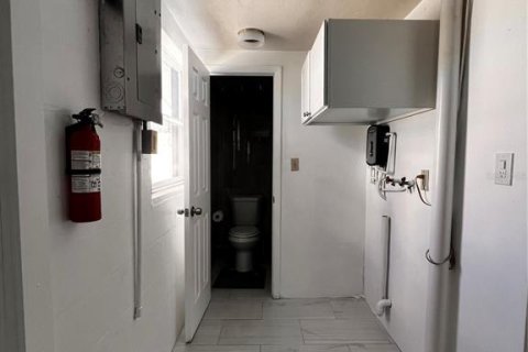 Villa ou maison à louer à Port Richey, Floride: 2 chambres, 94.48 m2 № 2402856 - photo 7