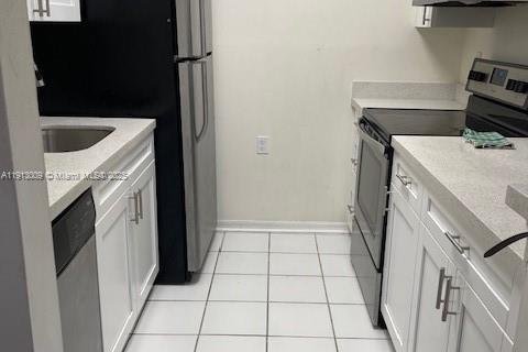 Copropriété à louer à Cutler Bay, Floride: 1 chambre, 57.6 m2 № 1969276 - photo 4