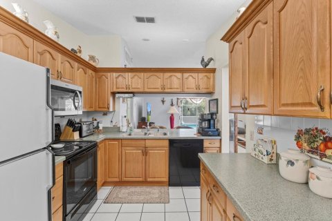 House in Dunnellon, Florida 3 bedrooms, 137.87 sq.m. № 1874036 - photo 6