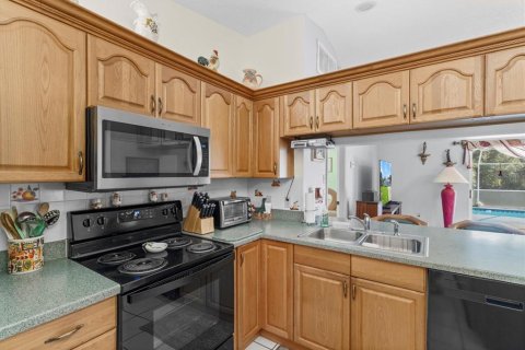 House in Dunnellon, Florida 3 bedrooms, 137.87 sq.m. № 1874036 - photo 8