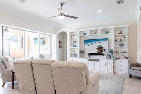 House in Bradenton, Florida 3 bedrooms, 321.44 sq.m. № 1734845 - photo 8