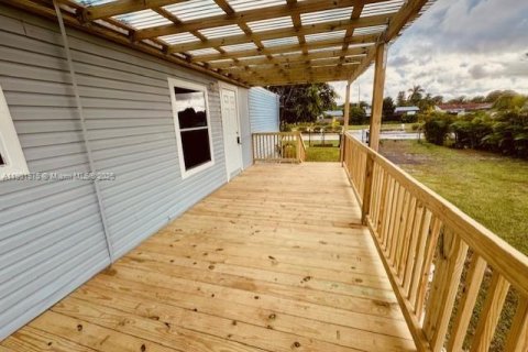 Снять в аренду квартиру в Уэст-Палм-Бич, Флорида 2 спальни, 87.24м2, № 1954979 - фото 13