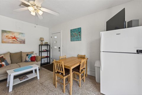 Condo in Venice, Florida, 1 bedroom № 2211058 - photo 5