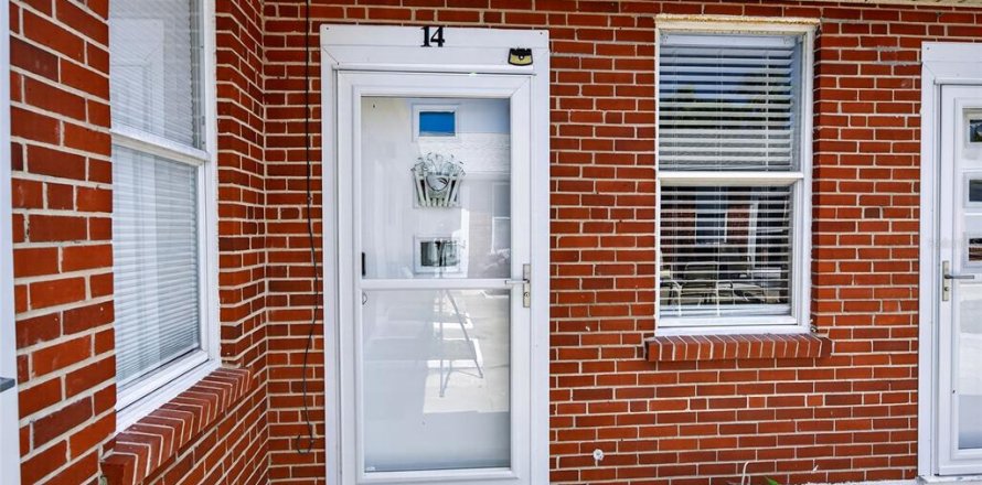 Condo in Venice, Florida, 1 bedroom № 2211058