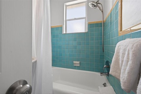 Condo in Venice, Florida, 1 bedroom № 2211058 - photo 8