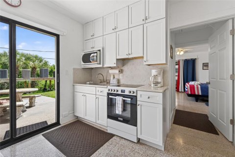 Condo in Venice, Florida, 1 bedroom № 2211058 - photo 7