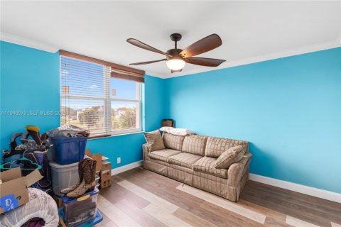 Condo in Margate, Florida, 2 bedrooms  № 2003233 - photo 21