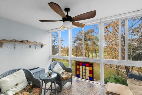 Condo in Margate, Florida, 2 bedrooms  № 2003233 - photo 24