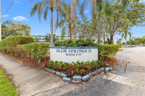 Condo in Margate, Florida, 2 bedrooms  № 2003233