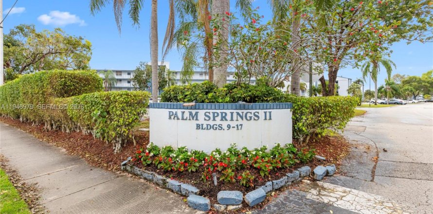 Condo in Margate, Florida, 2 bedrooms  № 2003233
