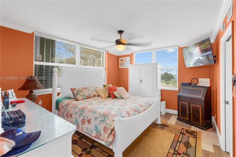 Condo in Margate, Florida, 2 bedrooms  № 2003233 - photo 11