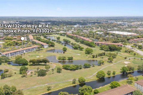 Condominio en venta en Pembroke Pines, Florida, 2 dormitorios, 88.54 m2 № 1892096 - foto 22