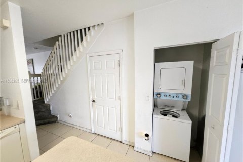 Touwnhouse à vendre à Riviera Beach, Floride: 3 chambres, 122.45 m2 № 2293272 - photo 7