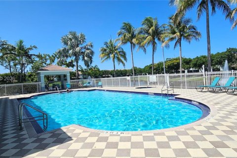 Touwnhouse à vendre à Riviera Beach, Floride: 3 chambres, 122.45 m2 № 2293272 - photo 21