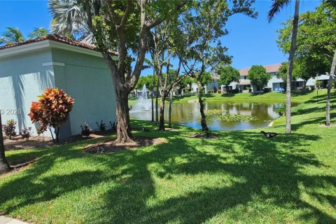 Touwnhouse à vendre à Riviera Beach, Floride: 3 chambres, 122.45 m2 № 2293272 - photo 20