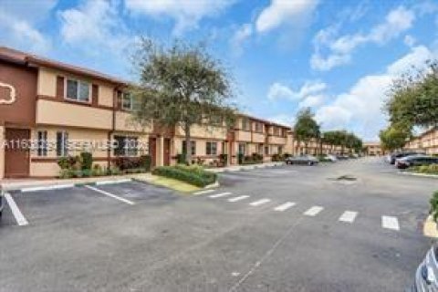 Touwnhouse à vendre à Riviera Beach, Floride: 3 chambres, 122.45 m2 № 2293272 - photo 27