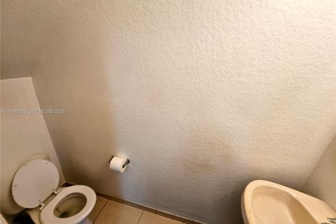 Touwnhouse à vendre à Riviera Beach, Floride: 3 chambres, 122.45 m2 № 2293272 - photo 8
