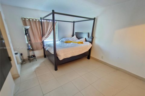Touwnhouse à vendre à Riviera Beach, Floride: 3 chambres, 122.45 m2 № 2293272 - photo 10