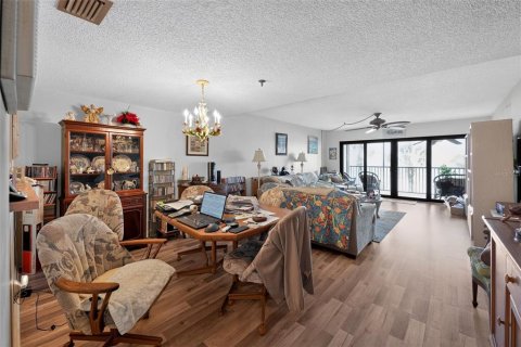 Condominio en venta en Indian Rocks Beach, Florida, 2 dormitorios, 118.45 m2 № 2322894 - foto 6