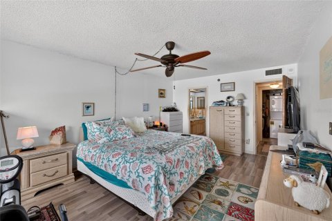 Condominio en venta en Indian Rocks Beach, Florida, 2 dormitorios, 118.45 m2 № 2322894 - foto 13