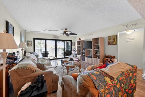 Condominio en venta en Indian Rocks Beach, Florida, 2 dormitorios, 118.45 m2 № 2322894 - foto 8