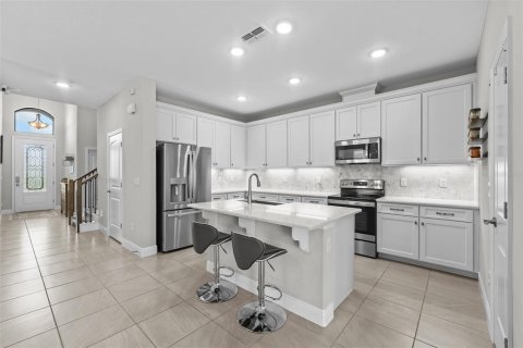 House in Wesley Chapel, Florida 4 bedrooms, 229.84 sq.m. № 1836990 - photo 6