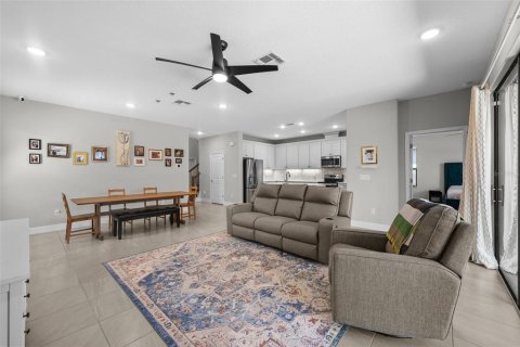 House in Wesley Chapel, Florida 4 bedrooms, 229.84 sq.m. № 1836990 - photo 9
