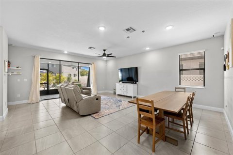 House in Wesley Chapel, Florida 4 bedrooms, 229.84 sq.m. № 1836990 - photo 10