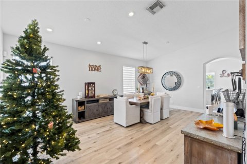 Casa en venta en Pembroke Pines, Florida, 3 dormitorios, 184.97 m2 № 1974312 - foto 12
