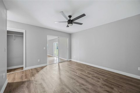 House in Port Charlotte, Florida 2 bedrooms, 118.82 sq.m. № 2216132 - photo 24