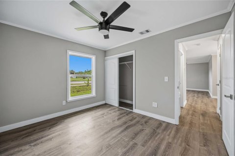 House in Port Charlotte, Florida 2 bedrooms, 118.82 sq.m. № 2216132 - photo 28