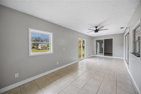 House in Port Charlotte, Florida 2 bedrooms, 118.82 sq.m. № 2216132 - photo 19