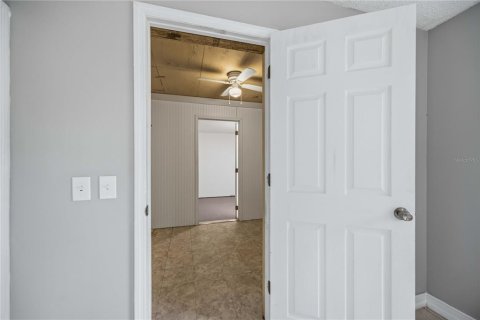 House in Port Charlotte, Florida 2 bedrooms, 118.82 sq.m. № 2216132 - photo 30