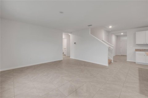 House in New Smyrna Beach, Florida 5 bedrooms, 241.64 sq.m. № 1908359 - photo 19