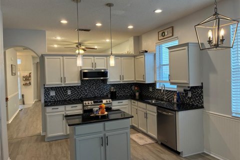 Villa ou maison à vendre à Orlando, Floride: 4 chambres, 181.35 m2 № 2410161 - photo 7