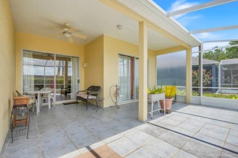 House in Clermont, Florida 2 bedrooms, 159.61 sq.m. № 2231487 - photo 21