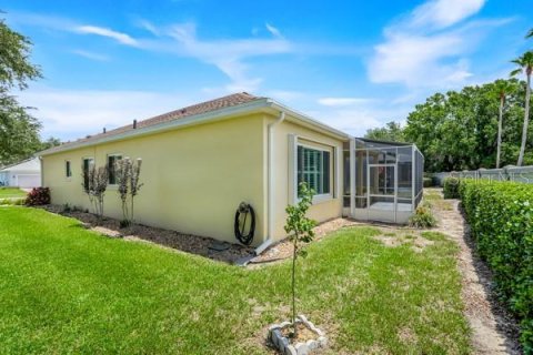 House in Clermont, Florida 2 bedrooms, 159.61 sq.m. № 2231487 - photo 23