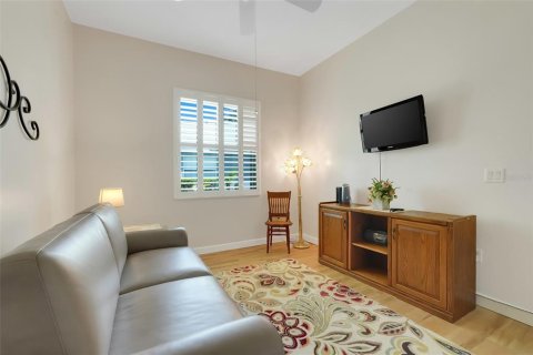 House in Clermont, Florida 2 bedrooms, 159.61 sq.m. № 2231487 - photo 7
