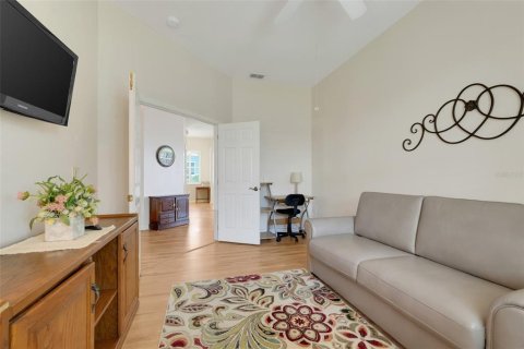 House in Clermont, Florida 2 bedrooms, 159.61 sq.m. № 2231487 - photo 6