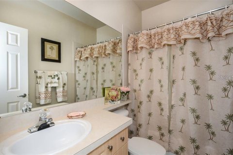 Townhouse in University Park, Florida 2 bedrooms, 108.51 sq.m. № 1720651 - photo 17