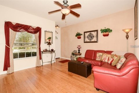 Townhouse in University Park, Florida 2 bedrooms, 108.51 sq.m. № 1720651 - photo 4