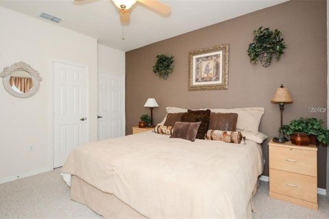 Townhouse in University Park, Florida 2 bedrooms, 108.51 sq.m. № 1720651 - photo 11