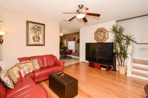 Townhouse in University Park, Florida 2 bedrooms, 108.51 sq.m. № 1720651 - photo 2