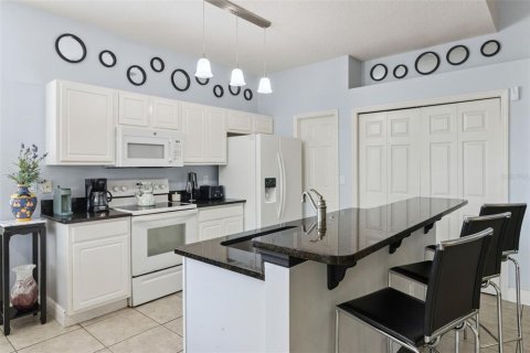 House in Haines City, Florida 4 bedrooms, 168.25 sq.m. № 2400174 - photo 17