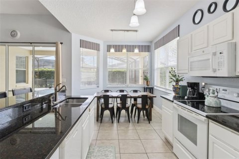 House in Haines City, Florida 4 bedrooms, 168.25 sq.m. № 2400174 - photo 20